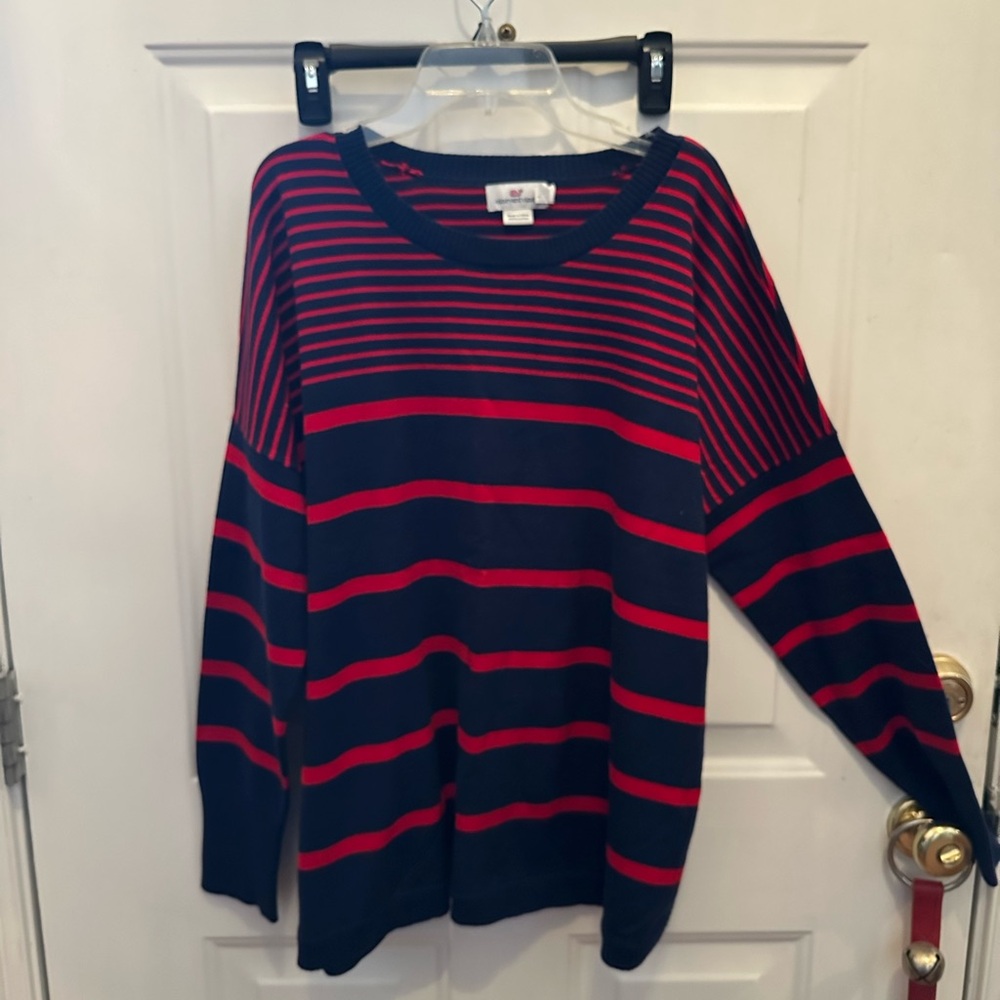 Vineyard Vines Women's Navy and Red Striped Sweater